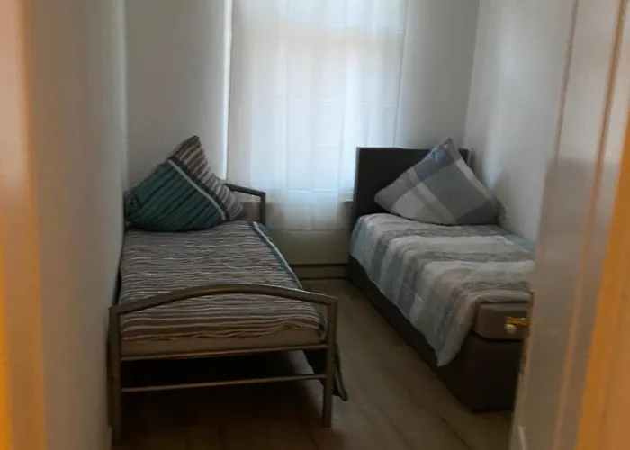 Halle Ferien&monteur Apartment *